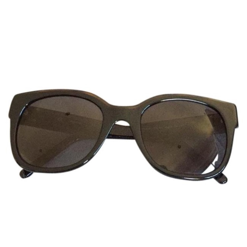 Givenchy gold hardware sunglasses 100% authentic